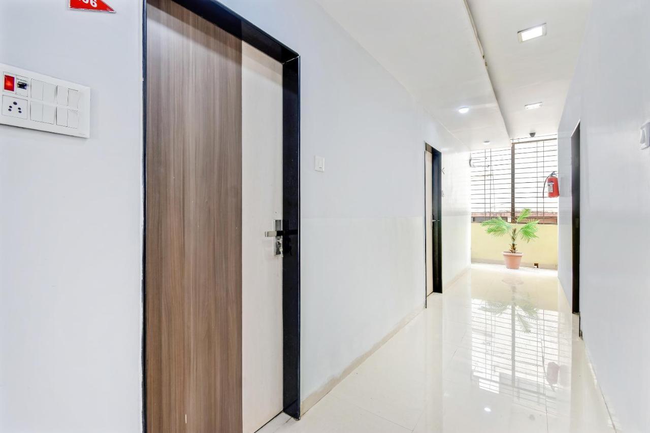 Oyo 61308 Hotel Rw International Hingoli エクステリア 写真
